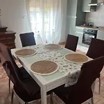 Relax Due Passi Dal Mare Apartment Spadafora