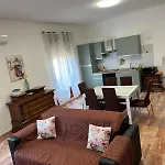 Relax Due Passi Dal Mare Apartment